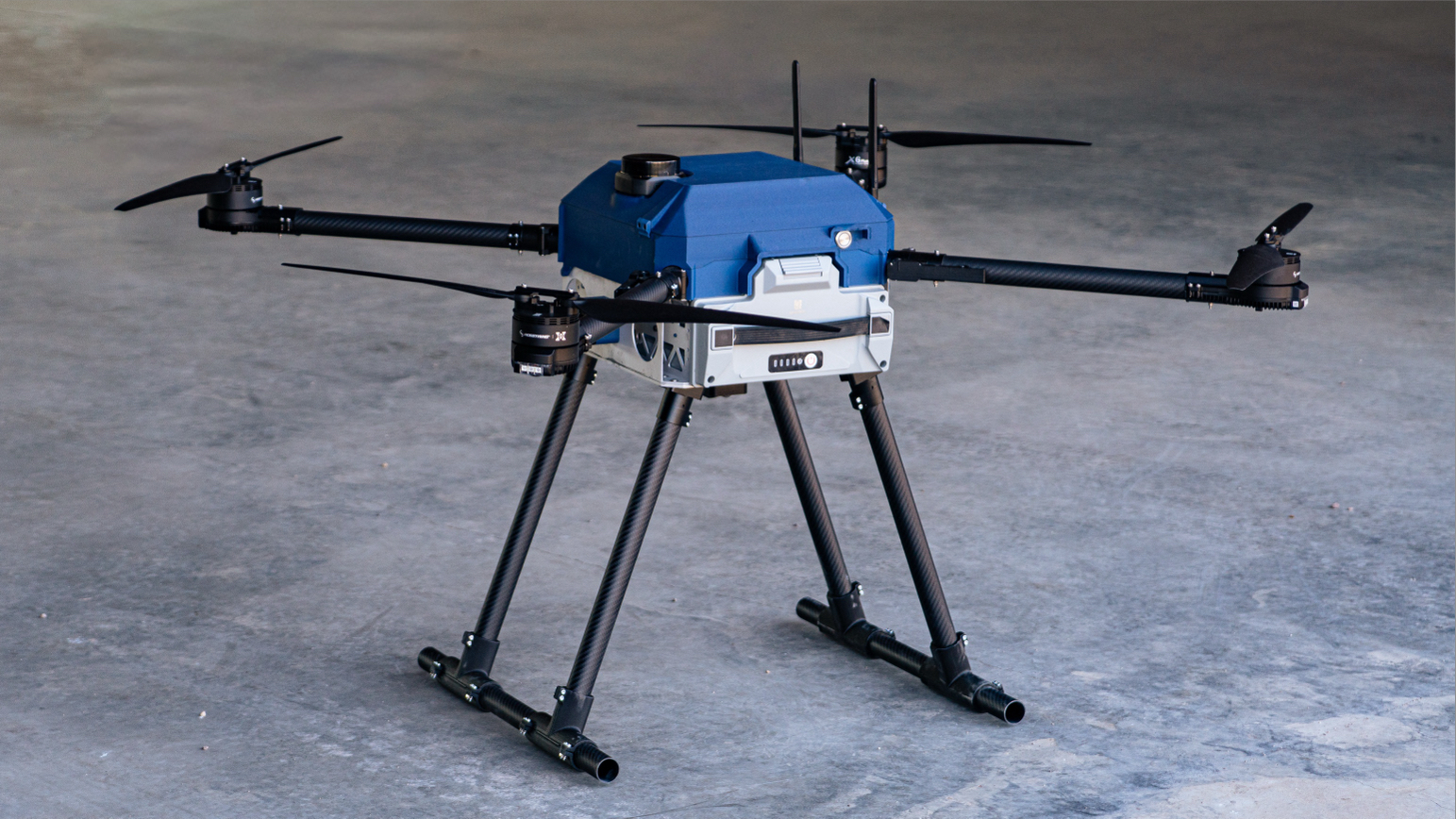 Quiver quadcopter in flight